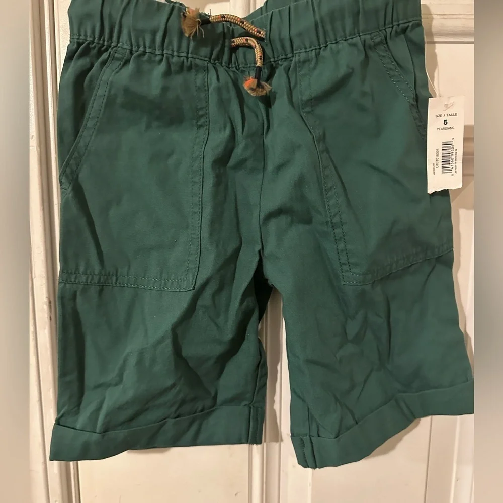 Joe Fresh Green Shorts Size: 5 Year Toddler